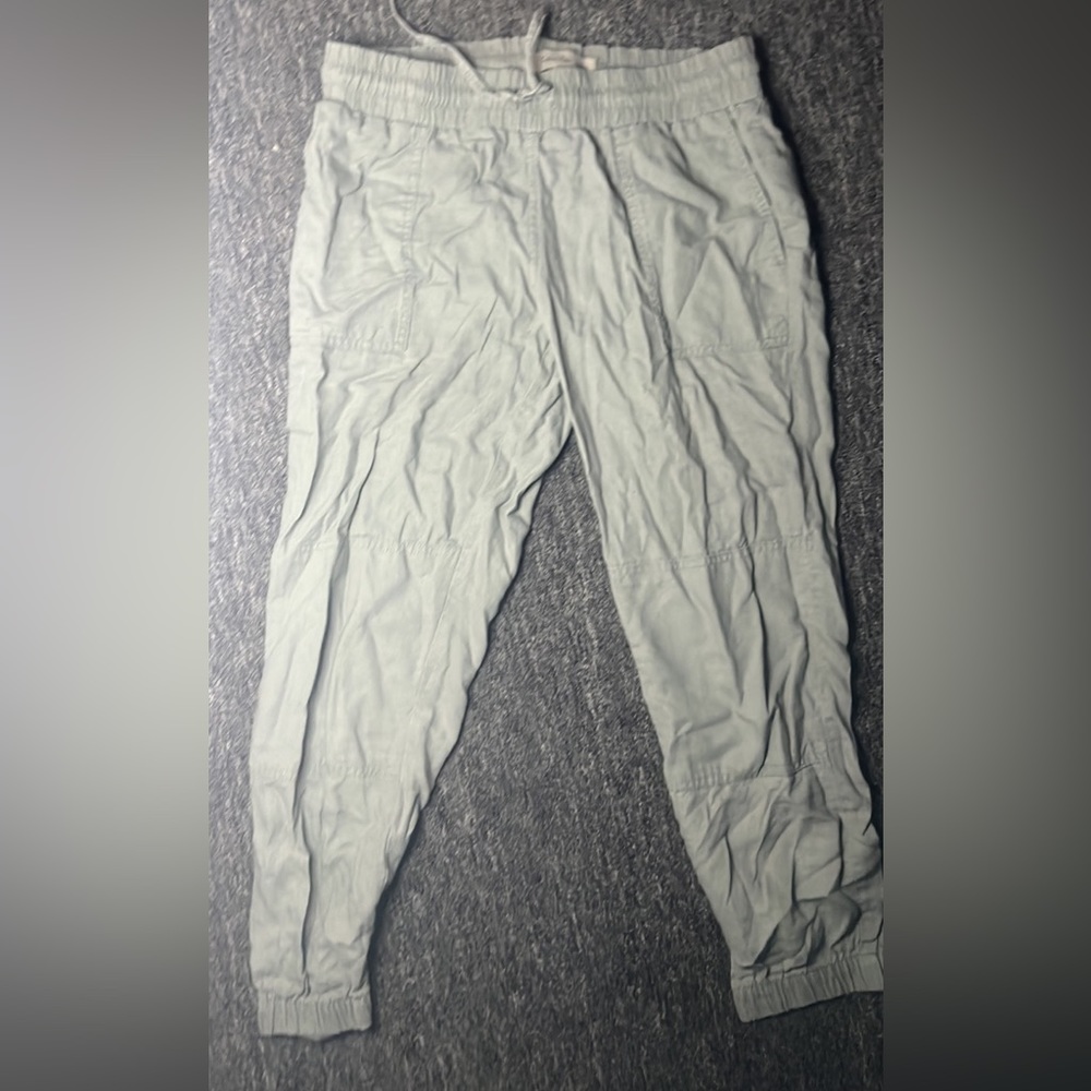 Calvin Klein jogger khaki capris